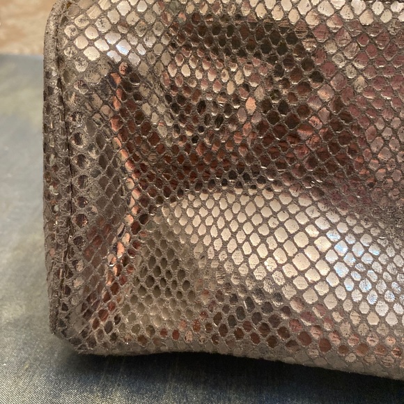 Limited Edition Michael Kors Gunmetal Metallic Cosmetic Clutch Bag - Picture 5 of 15